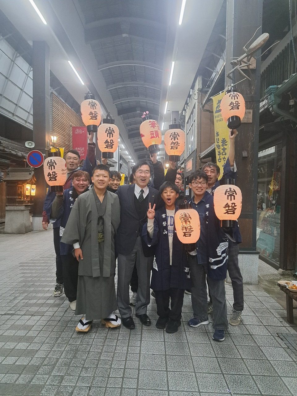 市長とパチリ