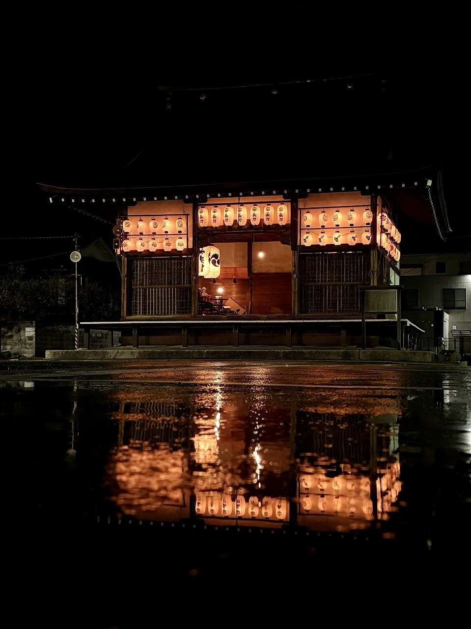 宴の後、雨上がり