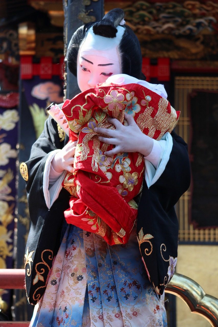 ぎゅっ。